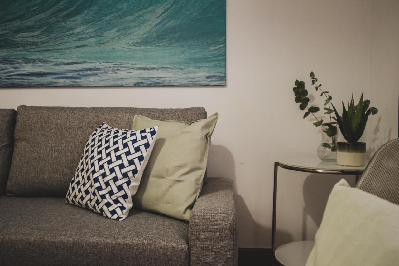Azz Sevilla Torre De La Plata Apartamentos Dış mekan fotoğraf