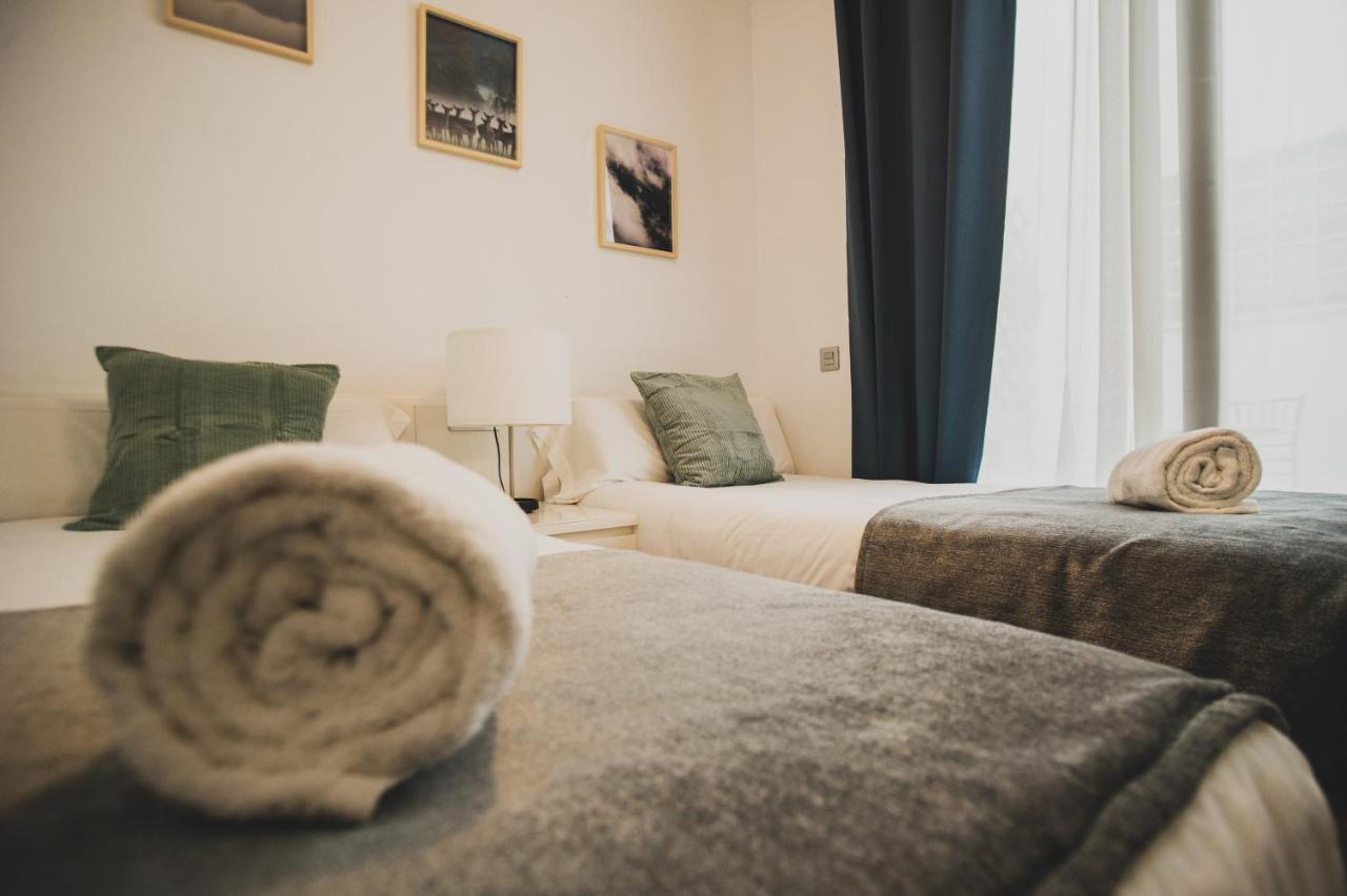 Azz Sevilla Torre De La Plata Apartamentos Dış mekan fotoğraf