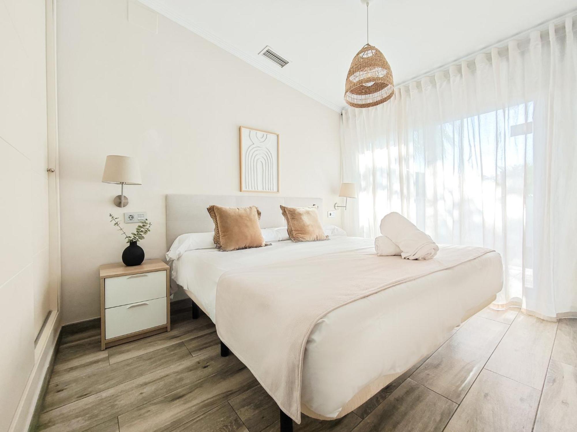 Azz Sevilla Torre De La Plata Apartamentos Dış mekan fotoğraf